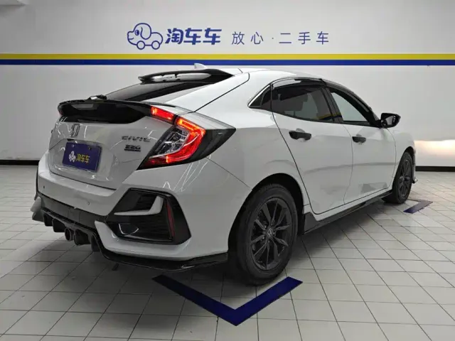 Honda Civic — Фото автомобиля 3