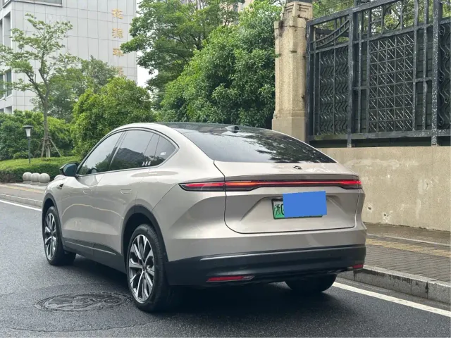 Nio EC7 — Фото автомобиля 10