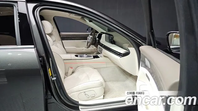 Genesis G90 Бензин 3.5 турбо AWD — Фото автомобиля 18