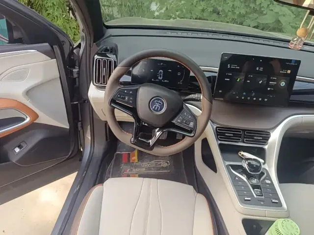 BYD Song Pro — Фото автомобиля 10