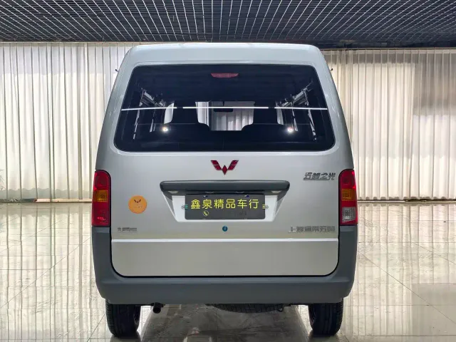 Wuling Zhiguang — Фото автомобиля 4