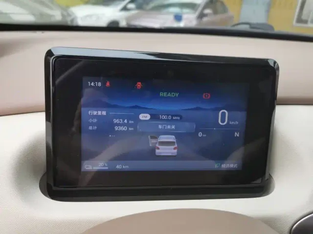 Wuling Hongguang Mini EV — Фото автомобиля 11