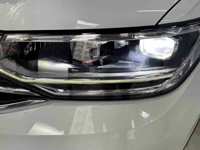 Volkswagen Tiguan L — Фото автомобиля 22