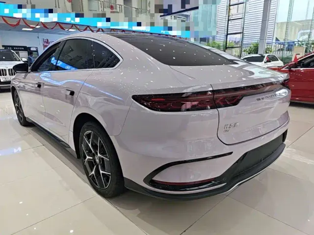 BYD Han — Фото автомобиля 4