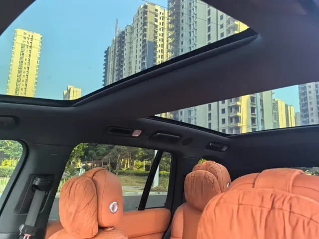 Li Auto Li L8 2023 Pro — Фото автомобиля 12