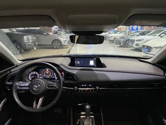 Mazda CX-30 — Фото автомобиля 9