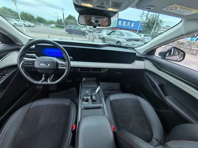 Ford Mondeo — Фото автомобиля 4