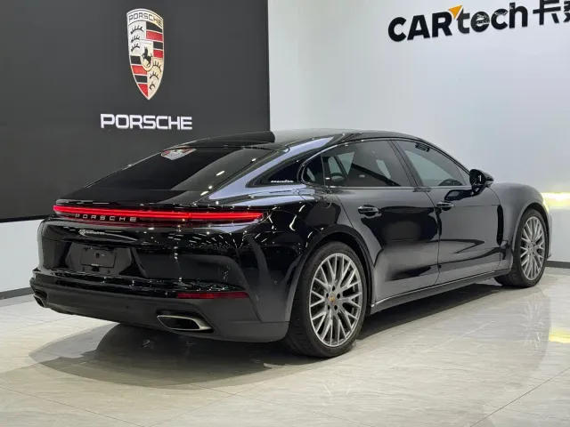Porsche Panamera — Фото автомобиля 4