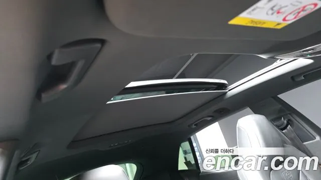 Audi Q8 55 TFSI quattro Premium — Фото автомобиля 13