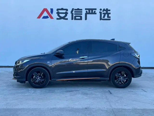 Honda Vezel — Фото автомобиля 9
