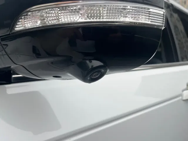 Changan CS95 — Фото автомобиля 7