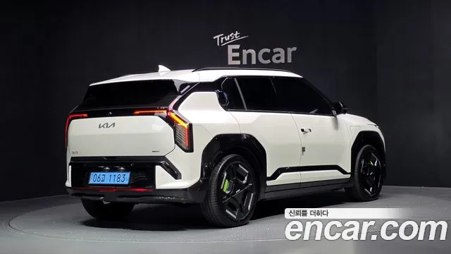 Kia EV3 — Фото автомобиля 2