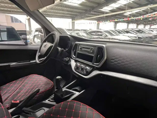 Changan Ruixing M60 — Фото автомобиля 5