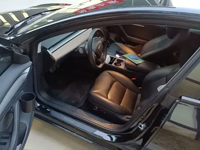 Tesla Model 3 2022 Model Rear-Wheel Drive Version — Фото автомобиля 15