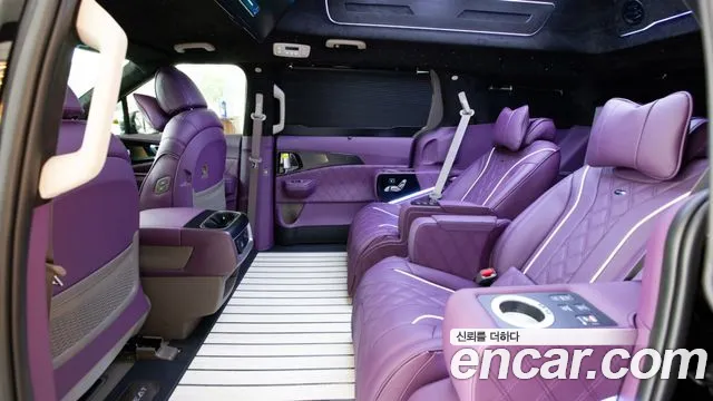 Kia Carnival Generation 4 — Фото автомобиля 12