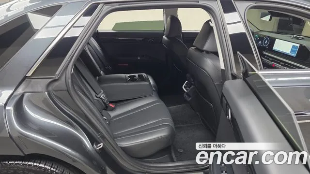 Hyundai Grandeur GN7 — Фото автомобиля 18