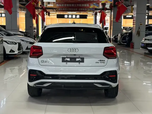 Audi Q2L — Фото автомобиля 8