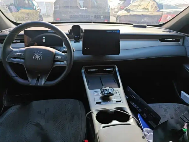 BYD Qin PLUS — Фото автомобиля 5
