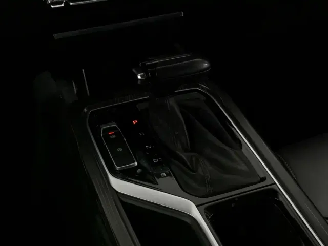Wuling Jiachen — Фото автомобиля 13