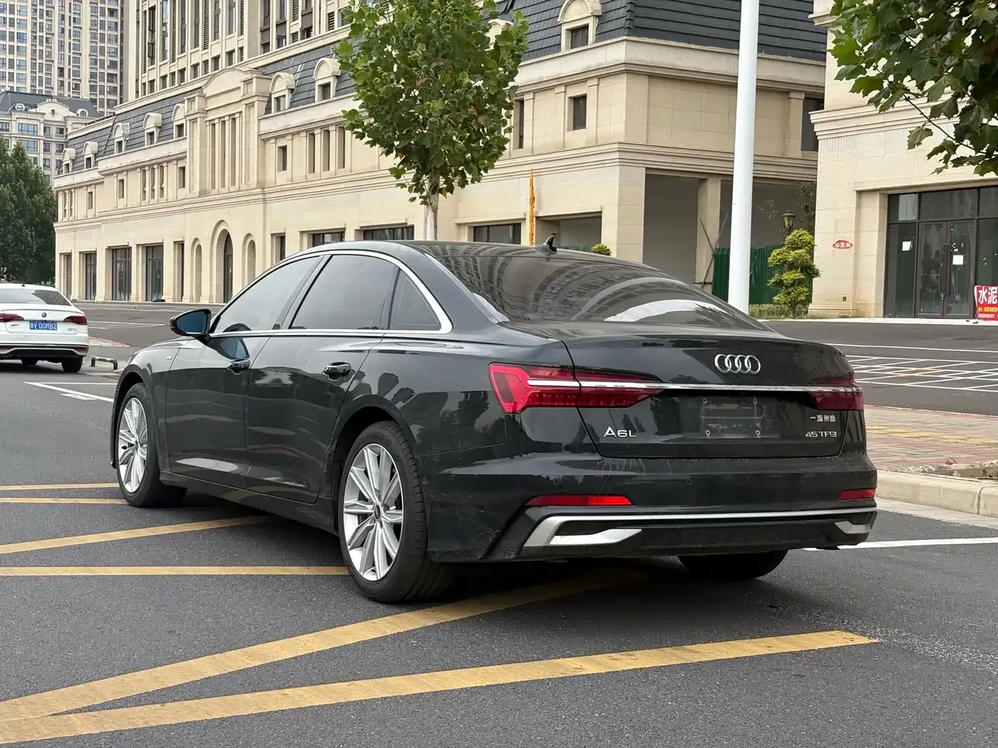 Audi Audi A6L 2024 45 TFSI Premium Dynamic — Фото автомобиля 9