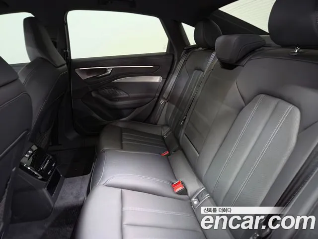 Audi A6 — Фото автомобиля 11