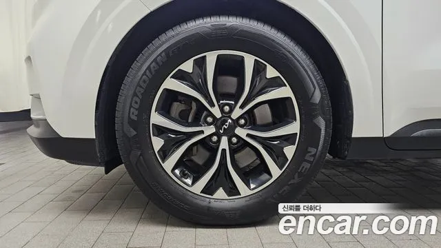Kia Canival Carnival 4 поколение Дизель 9 мест Prestige — Фото автомобиля 2