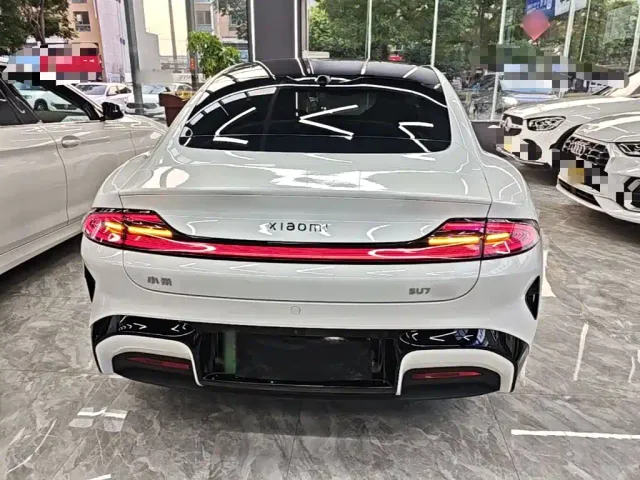 Xiaomi SU7 — Фото автомобиля 5
