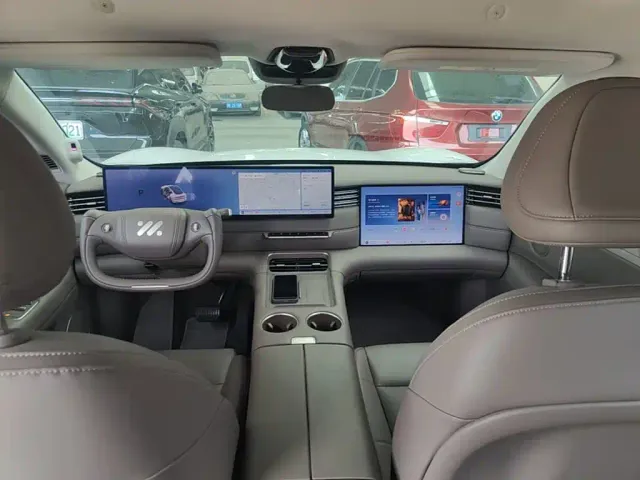 IM Motors LS6 — Фото автомобиля 9