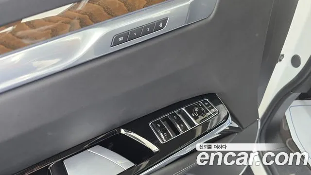 Cadillac Escalade Generation 5 — Фото автомобиля 28