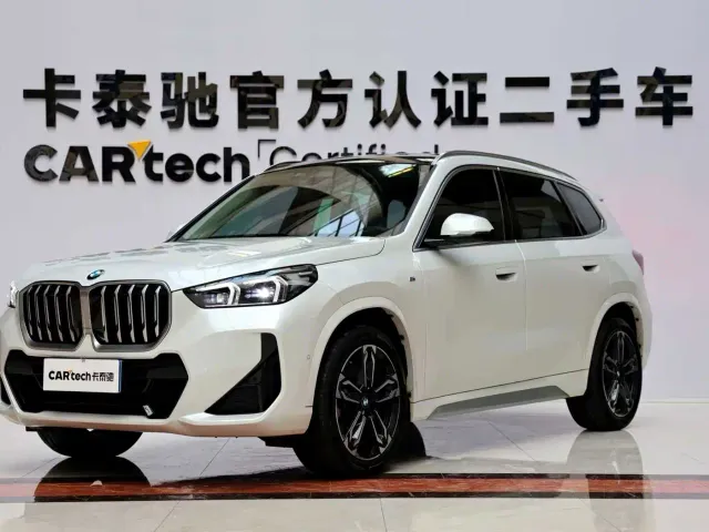 Фотография автомобиля — BMW X1