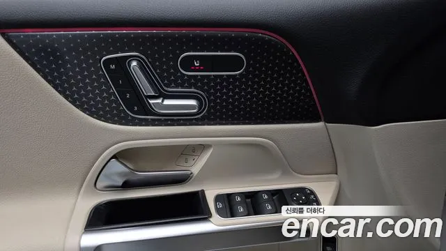 Mercedes-Benz EQB X243 — Фото автомобиля 23