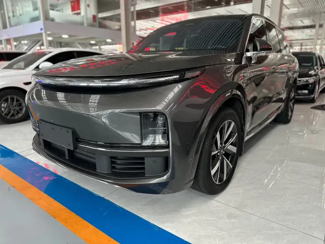 Фотография автомобиля — Li Auto L8