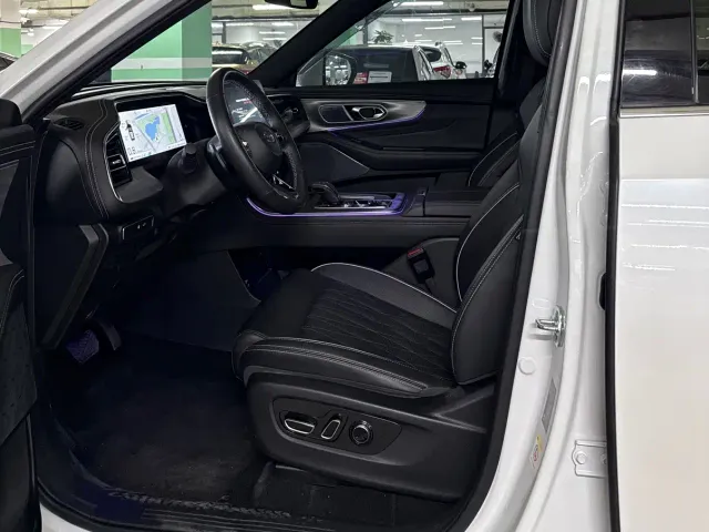 GAC Trumpchi GS8 — Фото автомобиля 9