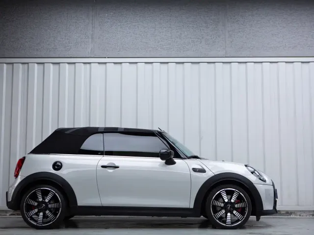 MINI Hatch — Фото автомобиля 3