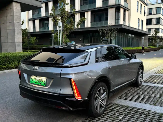 Cadillac Lyriq — Фото автомобиля 8