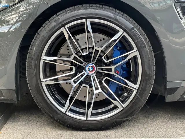 BMW M3 — Фото автомобиля 8