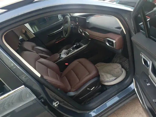 Geely Haoyue — Фото автомобиля 19