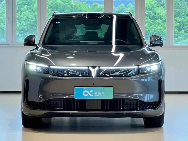 Voyah Auto VOYAH FREE 2025 FREE+ 4WD Qiankun Edition — Фото автомобиля 2