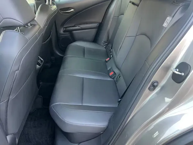 Lexus UX — Фото автомобиля 5