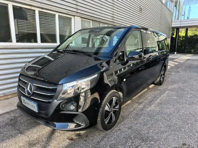 Фотография автомобиля — Mercedes-Benz Vito
