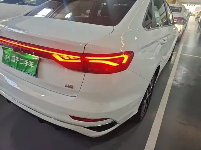 Geely Emgrand — Фото автомобиля 7