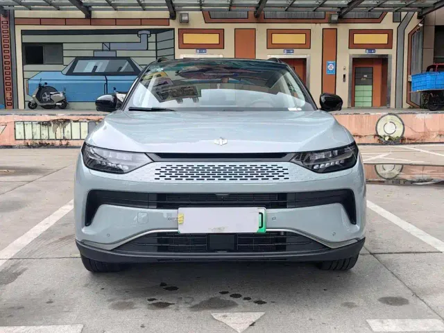 Leapmotor C11 — Фото автомобиля 2