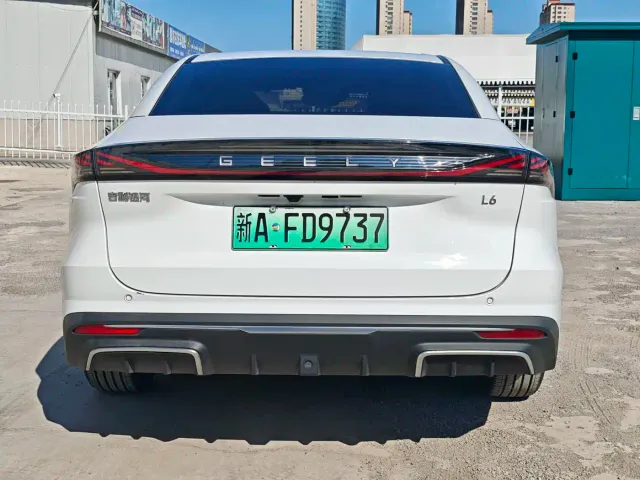 Geely Galaxy L6 — Фото автомобиля 8