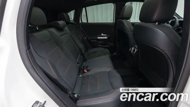 Mercedes-Benz GLA-Class H247 — Фото автомобиля 10