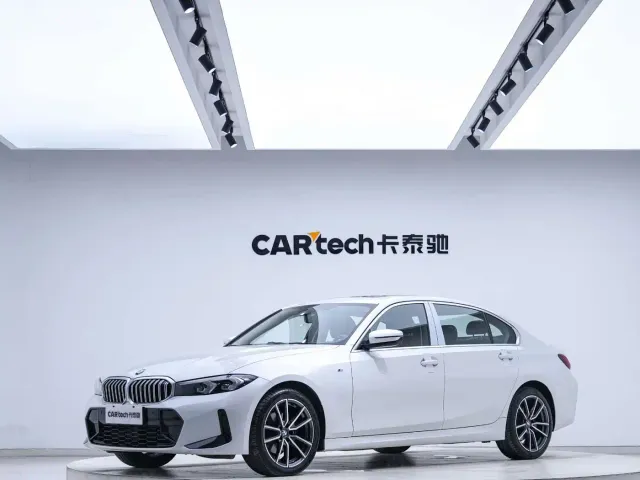 Фотография автомобиля — BMW 3 Series