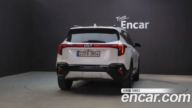 Kia Seltos Бензин 1.6 турбо 2WD — Фото автомобиля 4
