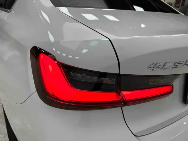 BMW 3 Series — Фото автомобиля 24