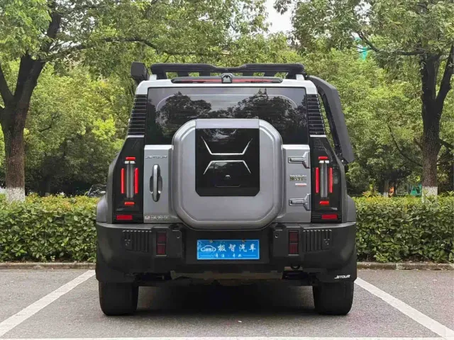 Jetour T2 — Фото автомобиля 6