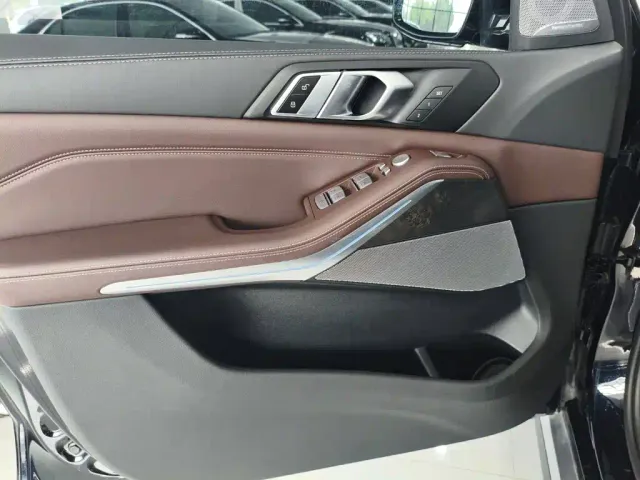 BMW X5 — Фото автомобиля 7
