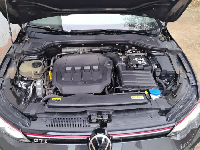 Volkswagen Golf GTI — Фото автомобиля 10
